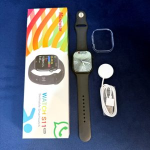 SERIES 11 PRO SWIMMABLE SMARTWATCH