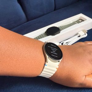 Watch 7 smartwatch